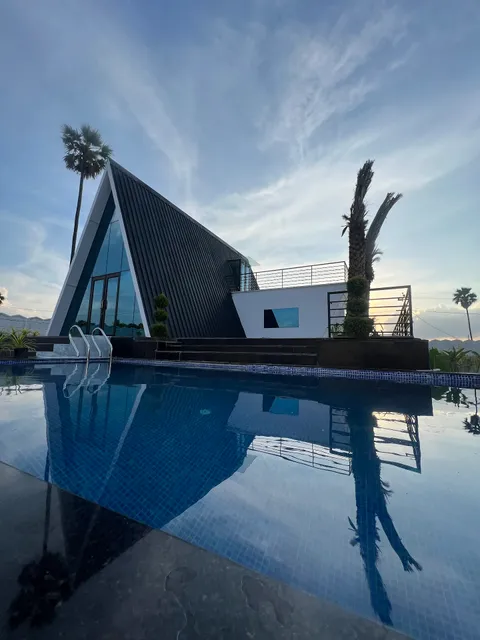 La Serene Farm Stay (Container Stay & The Little A)