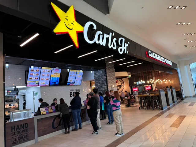 Carl's Jr. | Mall Plaza Norte
