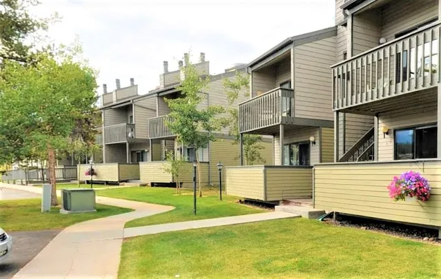 Pines At Meadow Ridge