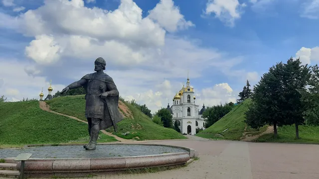 Pamyatnik Yuriyu Dolgorukomu