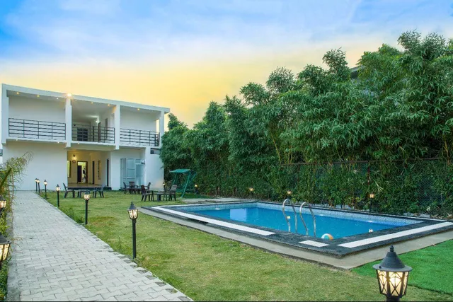 Corbett Jungle Breeze Resort