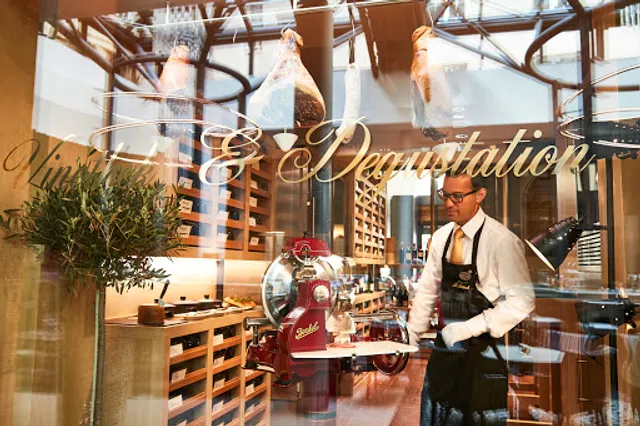 Brasserie Le Grand im Steigenberger Icon Grandhotel Handelshof