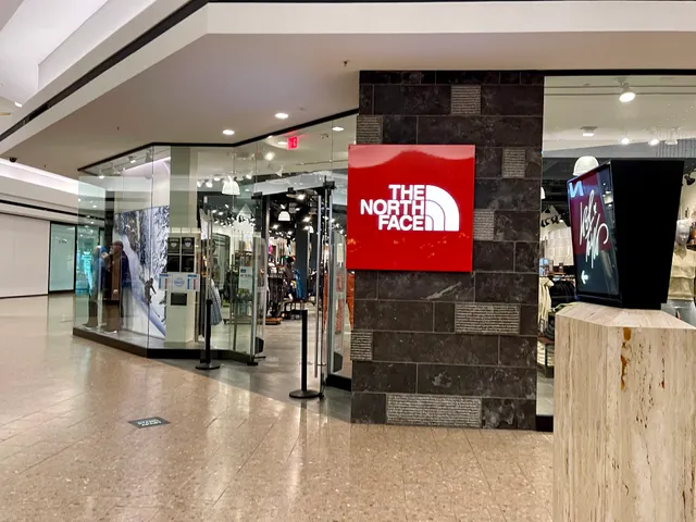 The North Face Westfarms Shopping Mall