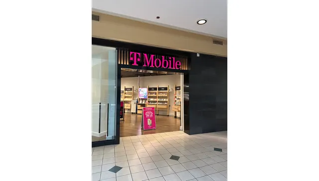 T-Mobile Experience Store