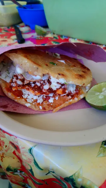 Gorditas "La Tia Loy"