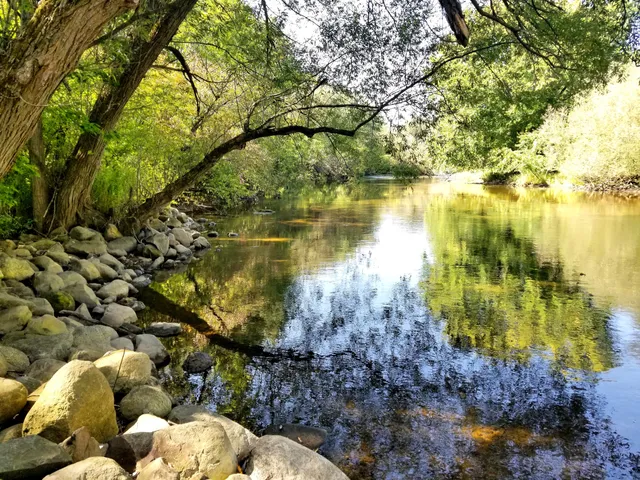 Riveredge Nature Center ~ West Entrance