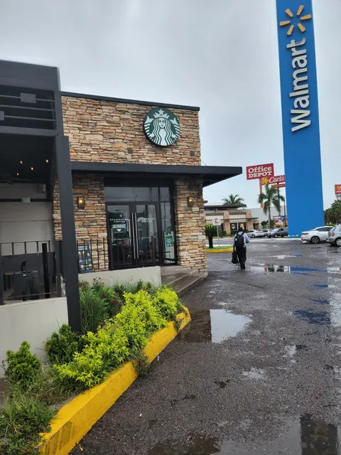 Starbucks Boulevard Centenario