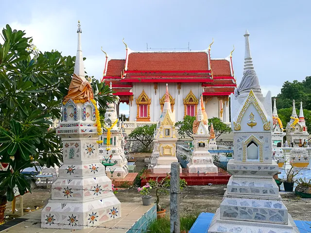 Wat Samo Prong