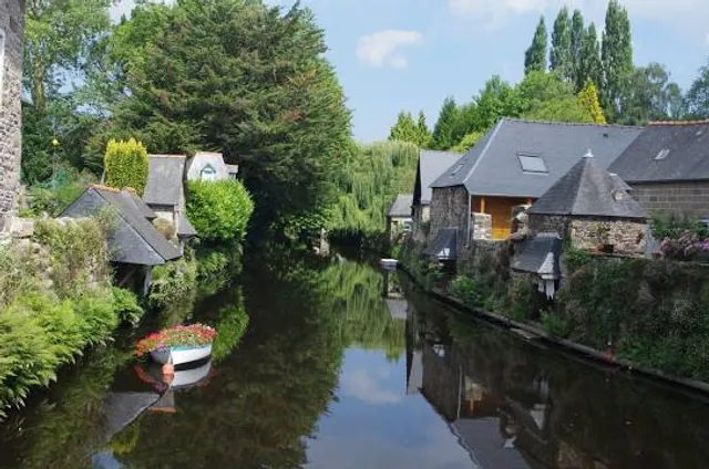 Embarcadère "A La Decouverte Des Lavoirs"