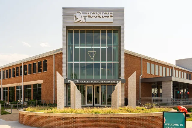 Ponce Health Sciences University, St. Louis