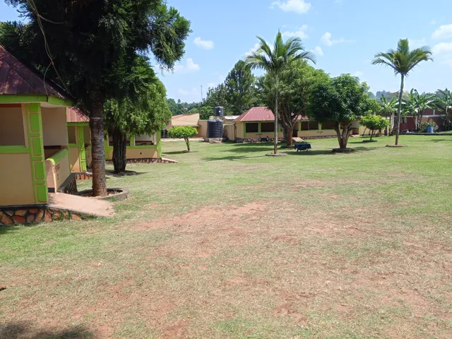 Kyemba Sande Garden Hotel