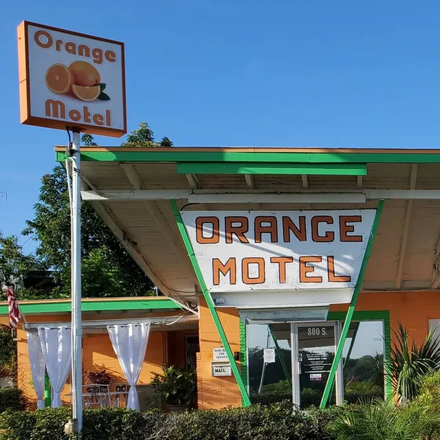Orange Motel