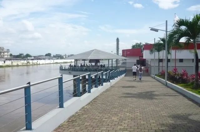 Malecón De Quevedo