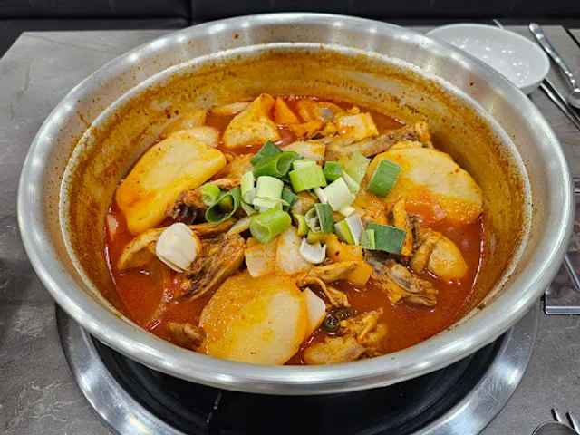 명동닭한마리 둔산을지점