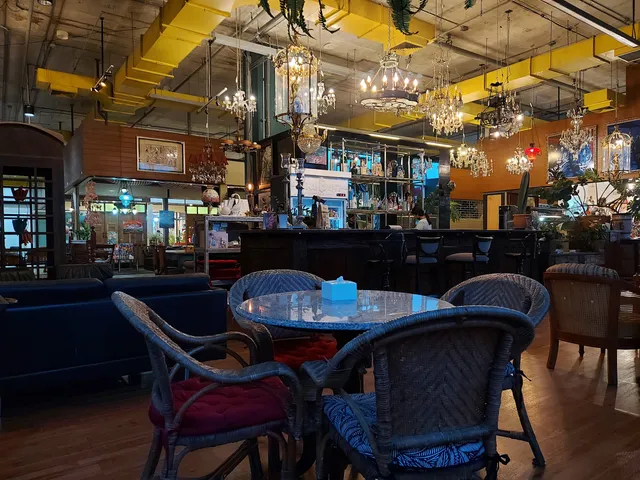 THAIBAHT ตึกแดง