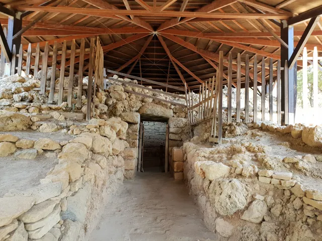 Mycenaean Tholos Tomb of Poros