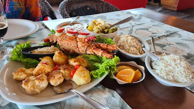 Costão Parador - Praia do Estaleirinho