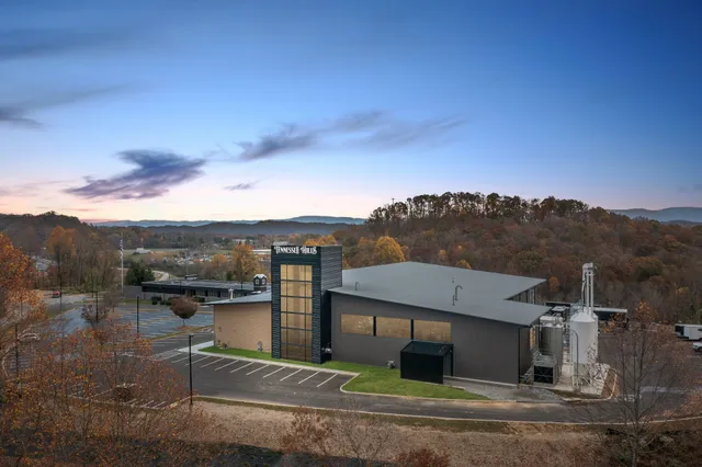 Tennessee Hills Distillery - Bristol