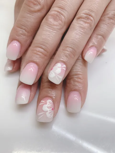 Unique Nails Studio