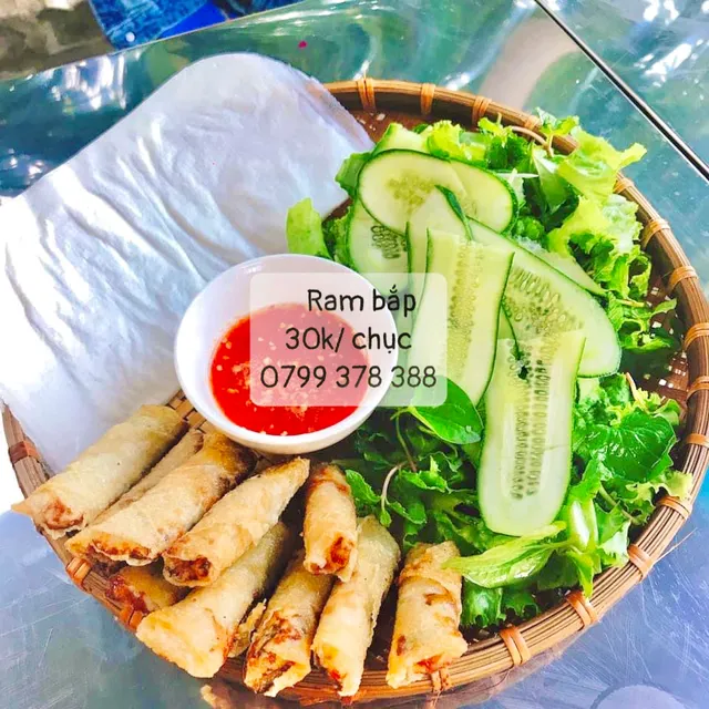 Bánh xèo Quảng Ngãi tại Đà Nẵng (fb Oanh Dinh)