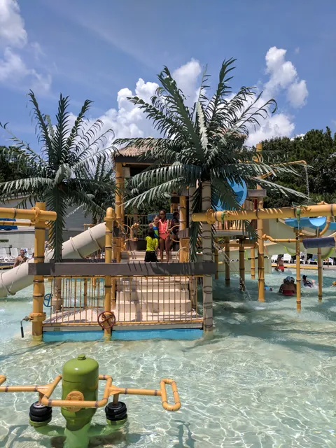 Splash Zone Waterpark At James Island County Park