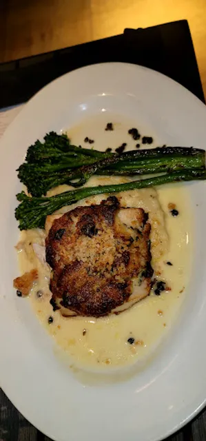 Cooper’s Hawk Winery & Restaurants