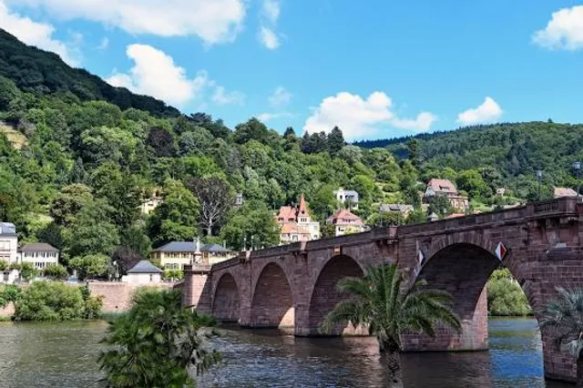 Vieux pont du Rhin