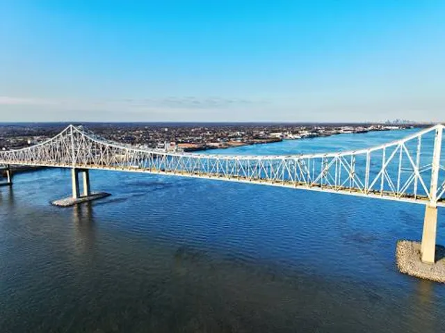 Commodore Barry Bridge