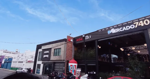 Mercado 740
