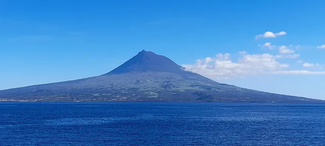 E’z Taxi Pico Island