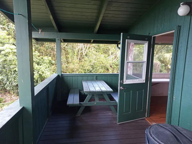 Waiʻānapanapa State Park Cabins