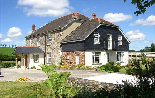 Lobhill Farmhouse Bed and Breakfast and Holiday Cottage