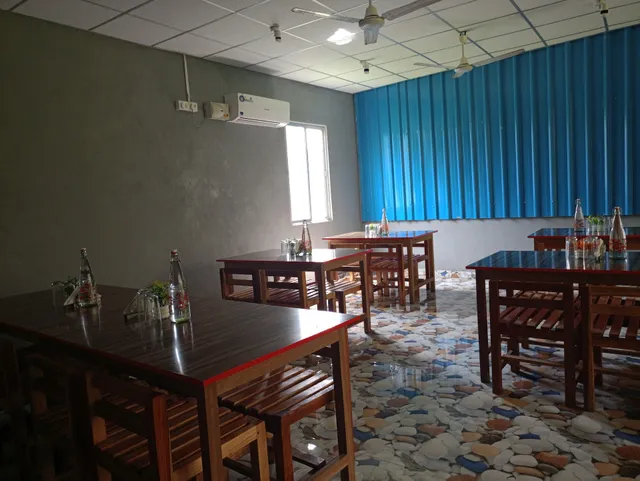 Unique cafe & Restaurant