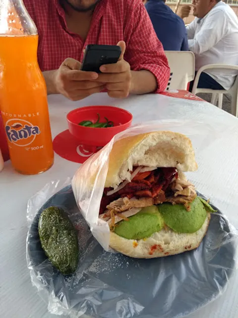 Loncheria La Negrita 2