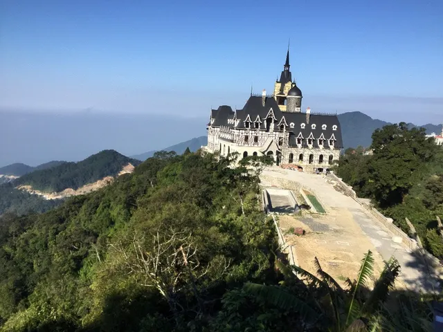 Thang Loi Tam Dao Hotel