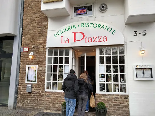 La Piazza