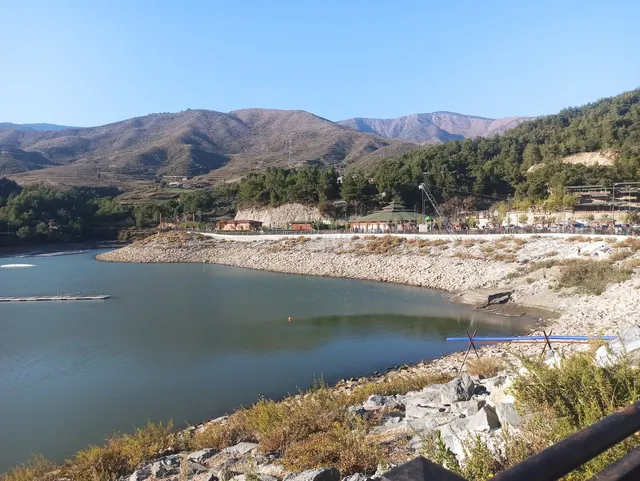 Karlısu Göleti Su ve Macera Parkı