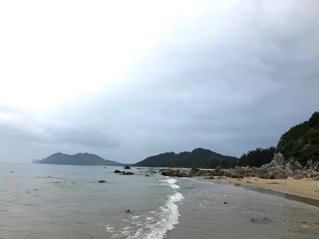 Bãi tắm Sơn Hào