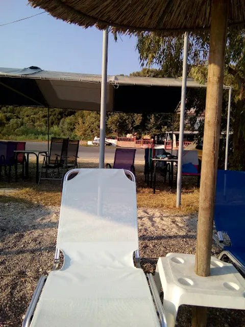 Κυρά Λίτσα Ψαροταβέρνα Μενίδι