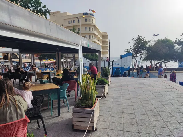 Restaurante Veinte 04 Surf Cafe