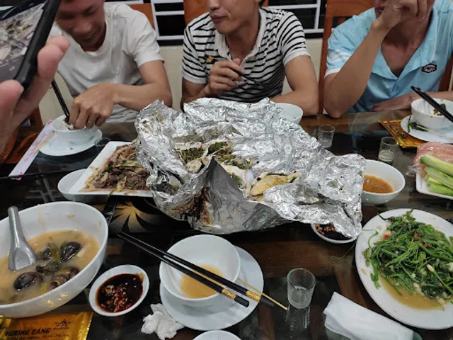 Nhà Hàng Hương Cảng