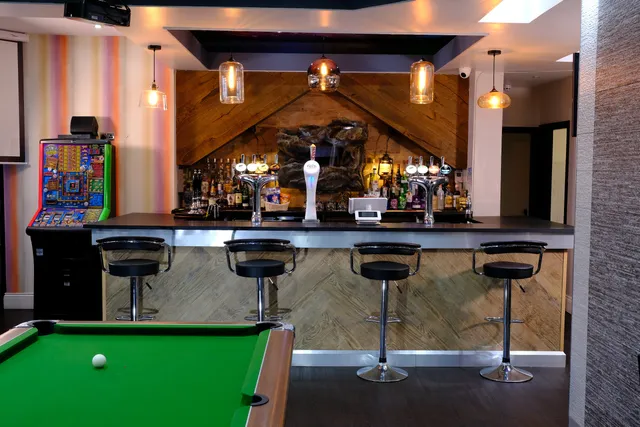 Brades Tavern Family Pub with authentic food