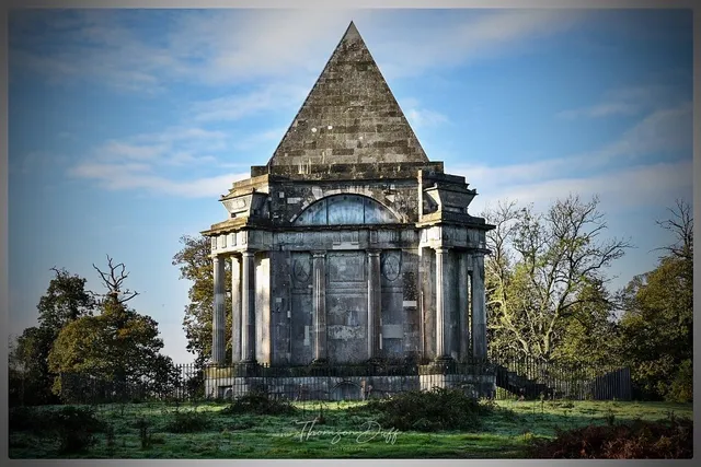 National Trust - Cobham Wood and Mausoleum