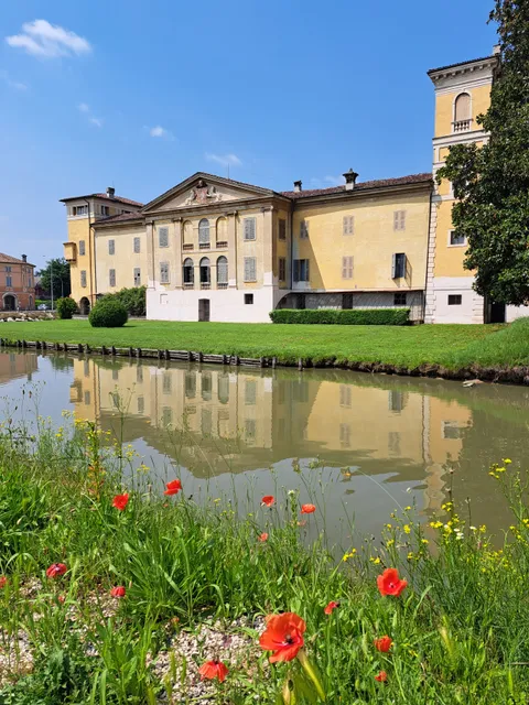 Villa Sommi Picenardi