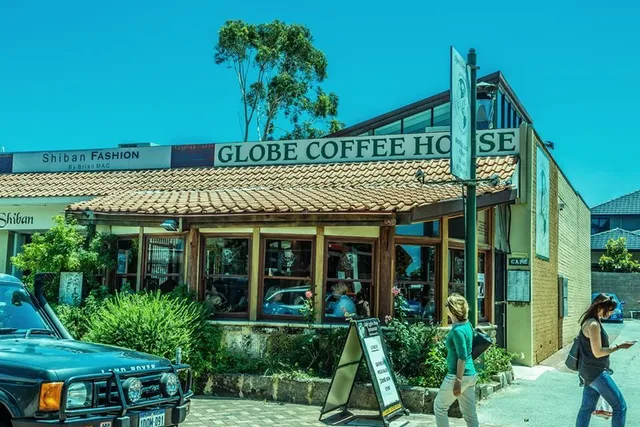 Globe Coffee House Patisserie & Restaurant