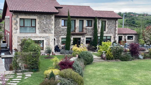 HOTEL LA FUENTONA DE SANTILLANA