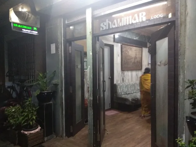 Shalimar Tourist Lodge