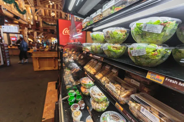 The Lodge of the Ten Peaks Cafeteria