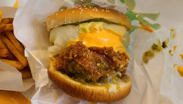 맘스터치 평촌역사거리점