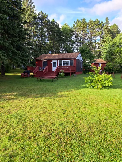 Voyageur's Sand Lake Resort